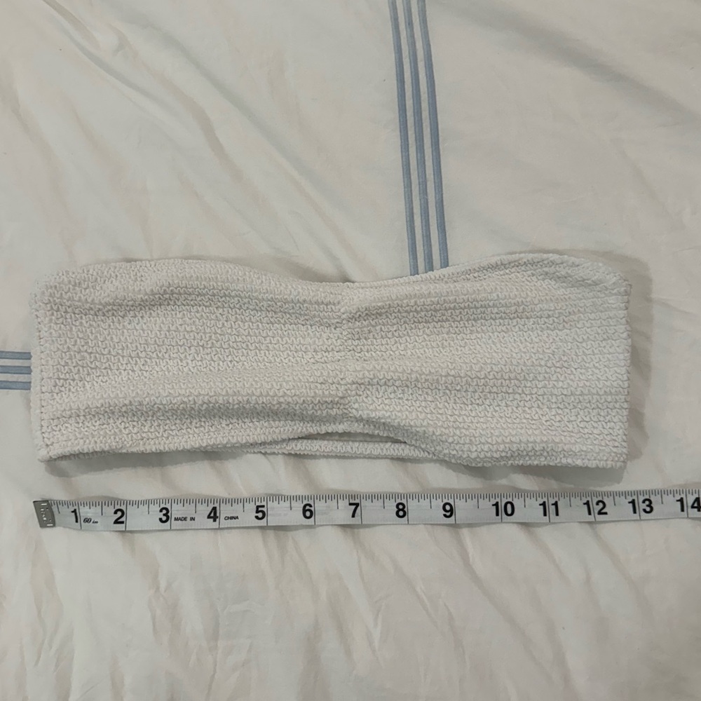 La hearts white ruched strapless bikini, top SZ M perfect condition